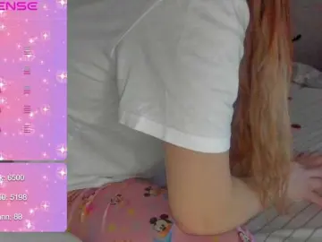 DaddySgirl9  live sex cam