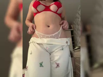 DaddySgirl9  live sex cam