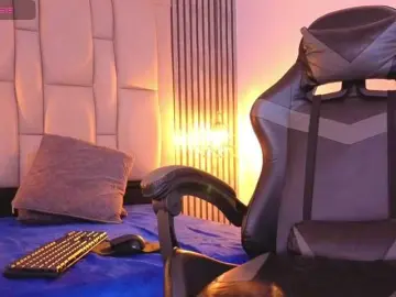 Karamoss  live sex cam