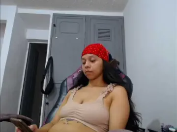 Ladynemesis00  live sex cam