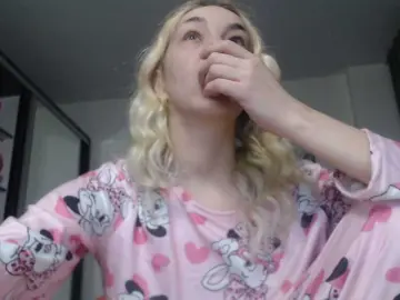 CarluyMessy  live sex cam