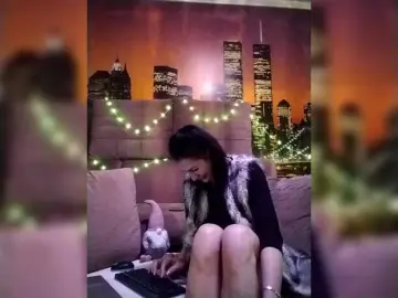 Karolina7777star  live sex cam