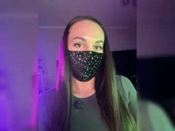 QWEENII  live sex cam