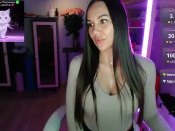 QWEENII  live sex cam