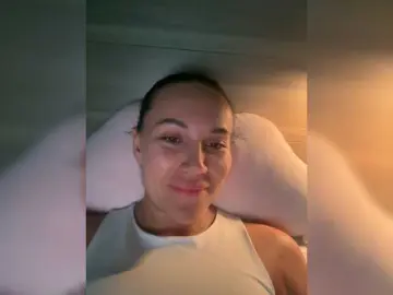 QWEENII  live sex cam