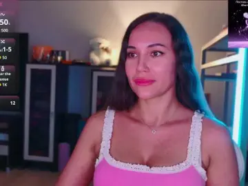 QWEENII  live sex cam