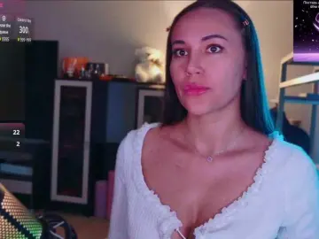QWEENII  live sex cam