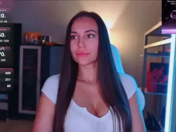 QWEENII  live sex cam
