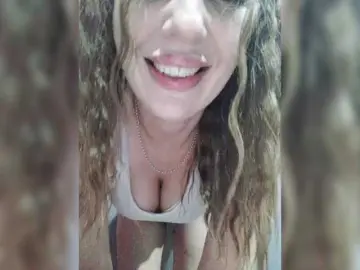 SexyKitty75-1  live sex cam