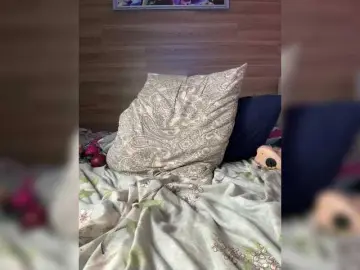 ALISAMAKS  live sex cam