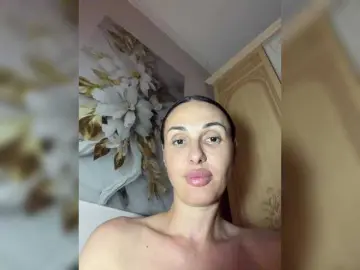 Amouraa  live sex cam