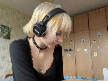 KerstinLoar  live sex cam