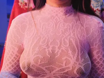 RoyalGirl1  live sex cam