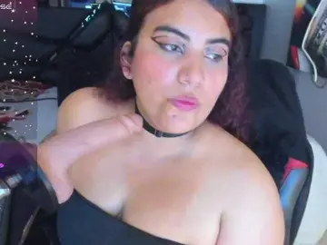 SaraBdsm  live sex cam
