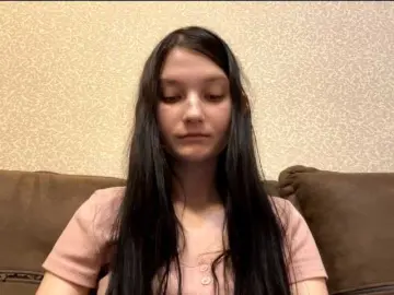 AideLandaker  live sex cam