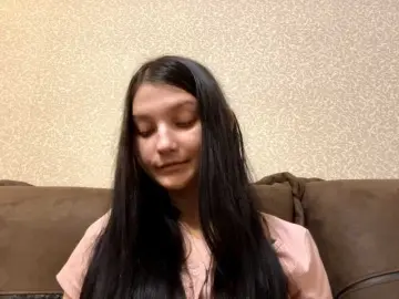 AideLandaker  live sex cam