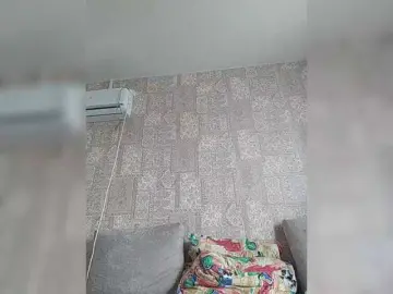 Alena61  live sex cam