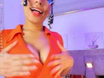 Baddie-Delayla  live sex cam