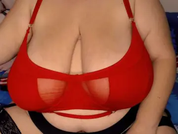Mayabigtitss  live sex cam