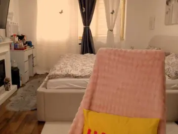 Mayabigtitss  live sex cam