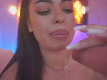 OlyviaDelight  live sex cam