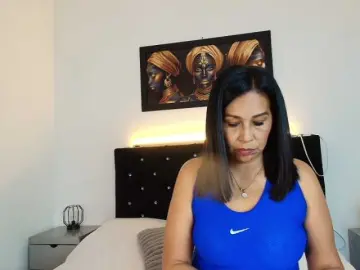Shanon-mature  live sex cam
