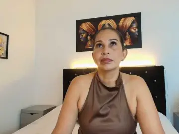 Shanon-mature  live sex cam