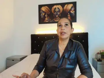 Shanon-mature  live sex cam