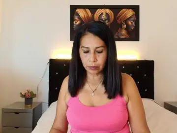 Shanon-mature  live sex cam