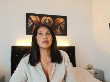 Shanon-mature  live sex cam