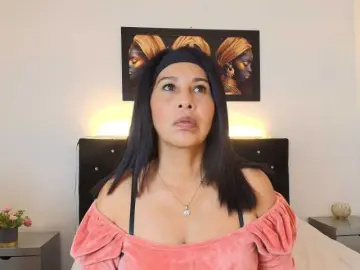 Shanon-mature  live sex cam