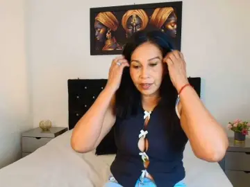 Shanon-mature  live sex cam
