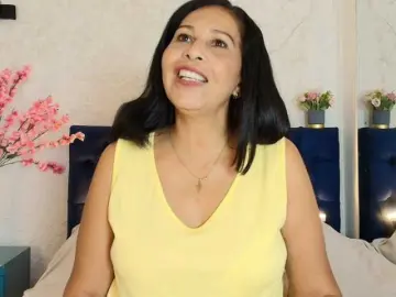 Shanon-mature  live sex cam