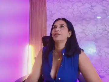 Shanon-mature  live sex cam