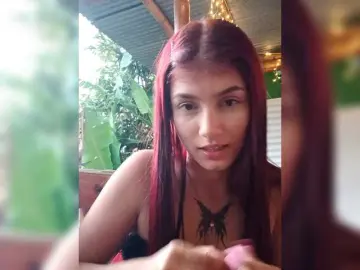 Thamaragomexxx  live sex cam