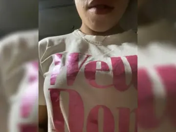 Bellag  live sex cam