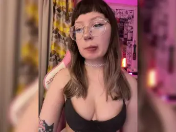 Henby-streams  live sex cam