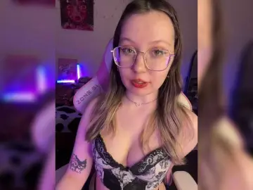 Henby-streams  live sex cam