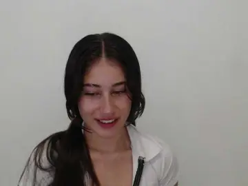 Bella-Rose  live sex cam