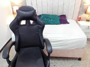 Cami-arias1  live sex cam