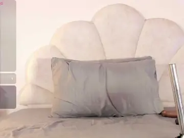 Candaceowens  live sex cam