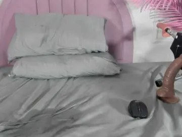 Candaceowens  live sex cam