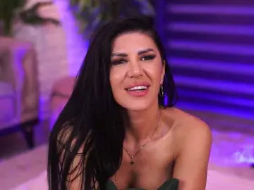 GallienneGolld  live sex cam