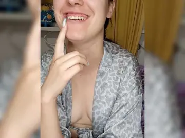 Ilona-9  live sex cam