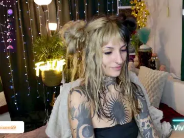 VivVixen  live sex cam