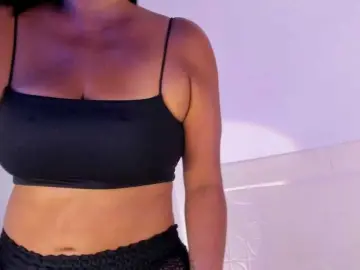 Emilly  live sex cam