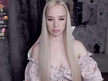 KiraKrox  live sex cam