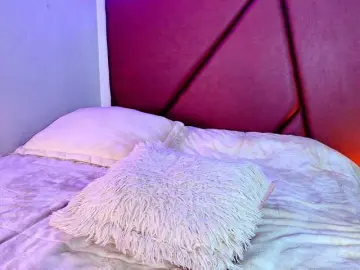Lexi-Howard-  live sex cam