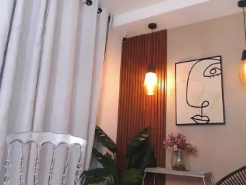 Lia-Mar  live sex cam