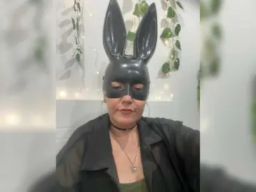 Queen885104  live sex cam